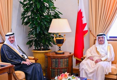 سمو الشيخ علي بن خليفة آل خليفة يستقبل السفير السعودي