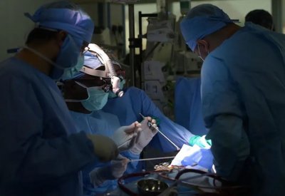 قسطرة عاجلة تنقذ حاجًا قرغيزيًا من جلطة رئوية عالية الخطورة
