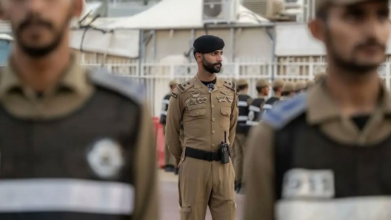 الترحيل والمنع 10 سنوات من دخول السعودية للمقيمين المخالفين لأنظمة الحج