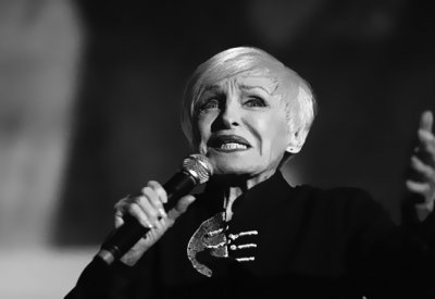 وفاة نيكول كرواسيل عن 88 عامًا