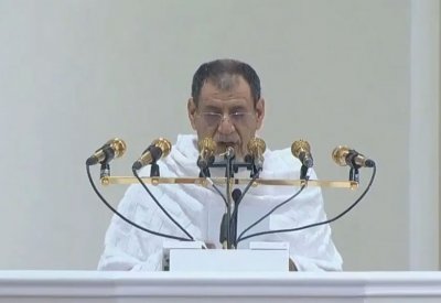 خطيب عرفة: الالتزام بتعليمات الحج واجب ديني وأخلاقي