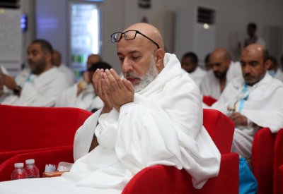 حجاج البحرين وسط أجواء روحانية ملؤوها الخشوع والسكينة في يوم عرفات