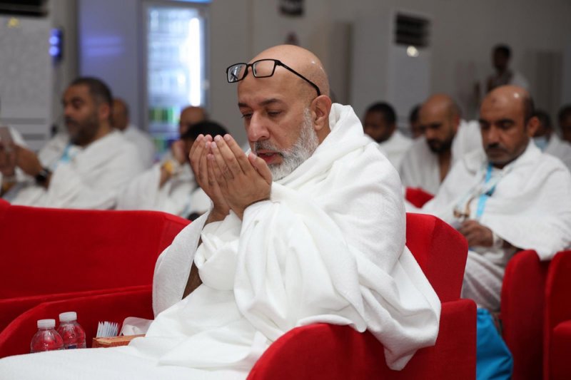حجاج البحرين وسط أجواء روحانية ملؤوها الخشوع والسكينة في يوم عرفات