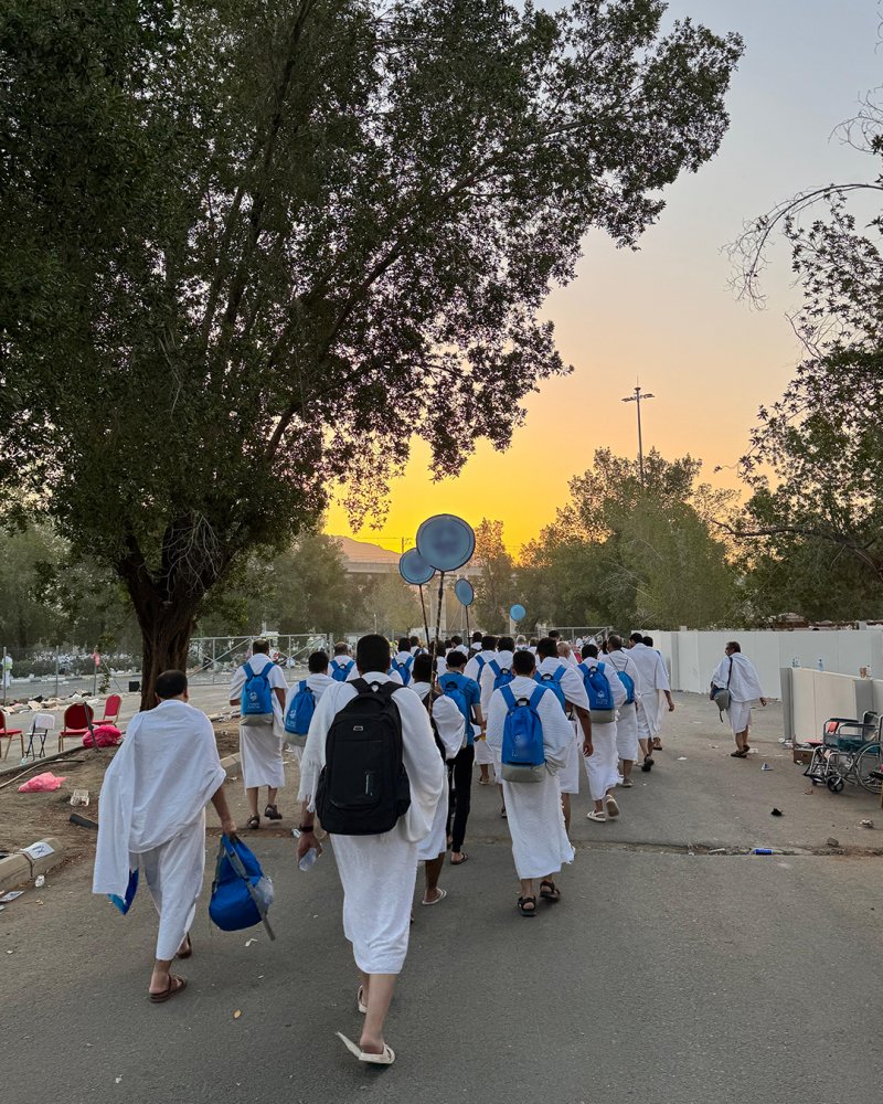 بالصور: حجاج البحرين يتجهون إلى منى لرمي الجمرات