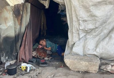 غارات إسرائيلية على غزة تقتل وتصيب العشرات.. ووقود المستشفيات يكفي ليومين فقط