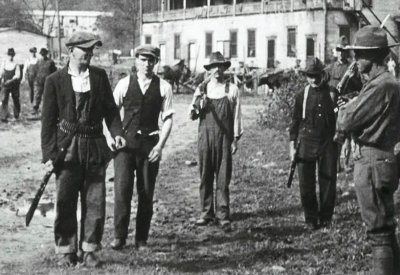 هكذا شهدت أميركا تمردا مسلحا عام 1921