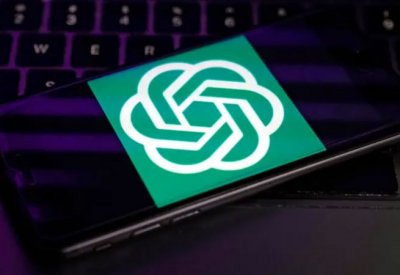 عطل يضرب ChatGPT والشركة تقر بتوقف خدمات متعددة