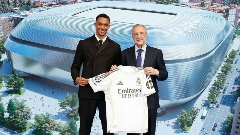 أرنولد يغير اسمه ويتحدث بالإسبانية خلال تقديمه لاعباً لريال مدريد