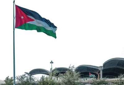 الأردن يعلن إعادة فتح مجاله الجوي