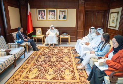 وزير الخارجية يستقبل عضو سابق بمجلس العموم البريطاني
