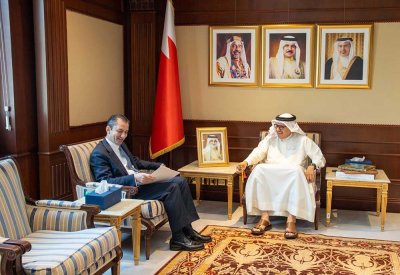 وزير الخارجية يستقبل سفير جمهورية قبرص لدى البحرين