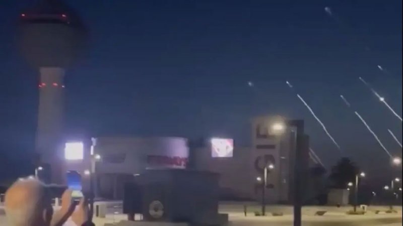 بالفيديو: صواريخ في سماء الكويت.. والجيش يوضح: لا تهددنا