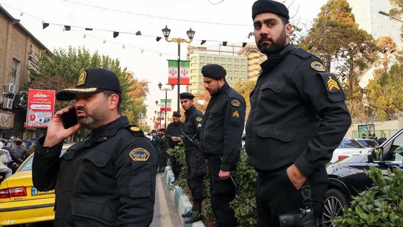 إيران: اعتقال "فريق إرهابي" مرتبط بالموساد الإسرائيلي