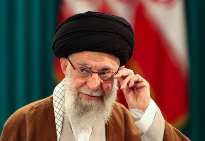 خامنئي لأميركا: إيران لن تستسلم