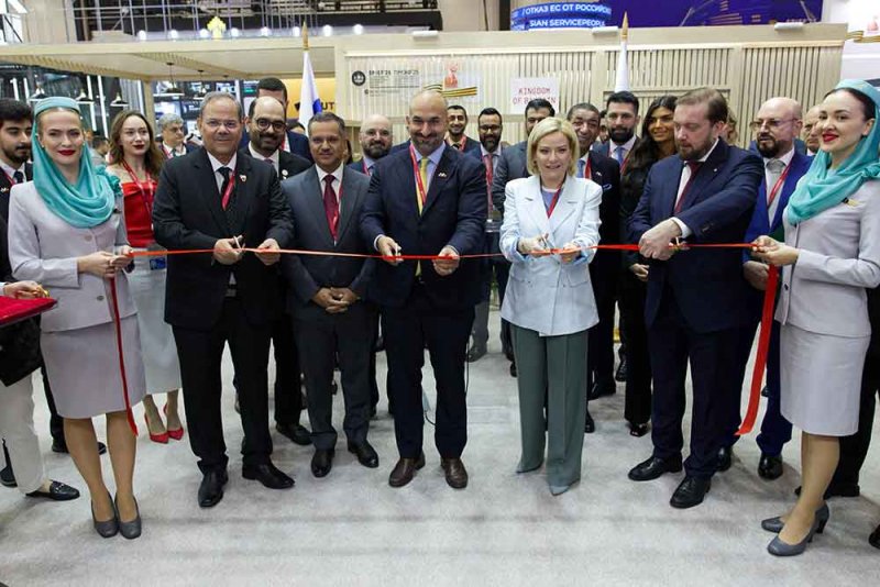 البحرين تفتتح رسميا جناحها بمنتدى سانت بطرسبرغ الاقتصادي الدولي