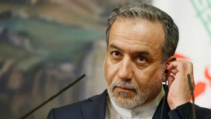 عراقجي: حرب غير عادلة تشن علينا وسندافع بقوة عن أرضنا