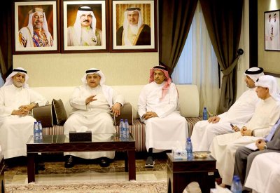 رئيس اتحاد اليد يلتقي برؤساء وممثلي الأندية الأعضاء