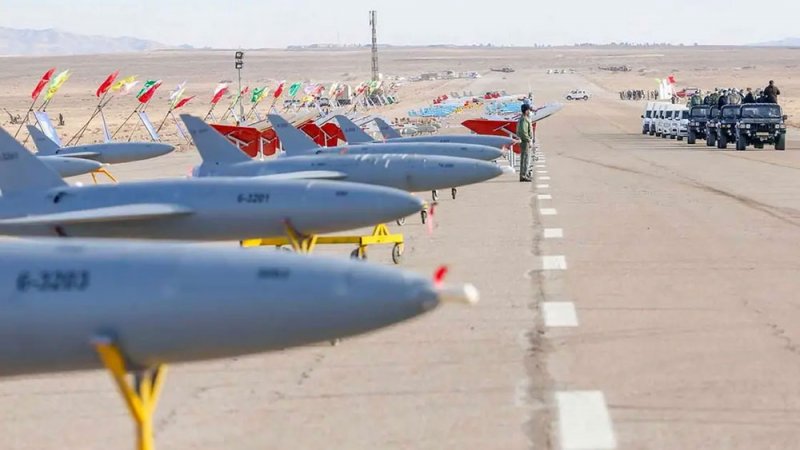 إيران تعتقل 3 أوكرانيين بتهمة "التخطيط لمهاجمة مصنع مسيرات"
