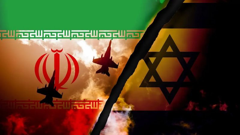 تفاصيل الصفقة الإيرانية الإسرائيلية.. هكذا فاجأ ترامب فريقه