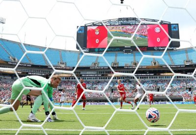 كأس العالم للأندية.. نوير يوبخ لاعبي بايرن ميونخ