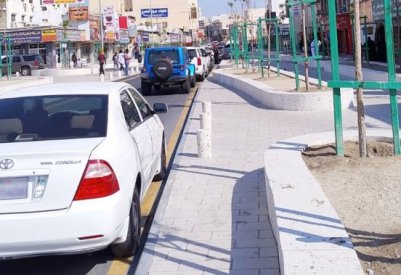 "البلديات" تحيل توصية مواقف سوق المحرق إلى "الأشغال"
