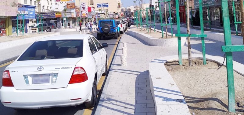 "البلديات" تحيل توصية مواقف سوق المحرق إلى "الأشغال"