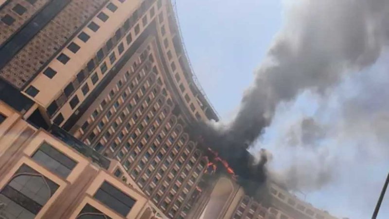 حريق يلتهم فندقا ضخما في بغداد بعد شهرين من افتتاحه