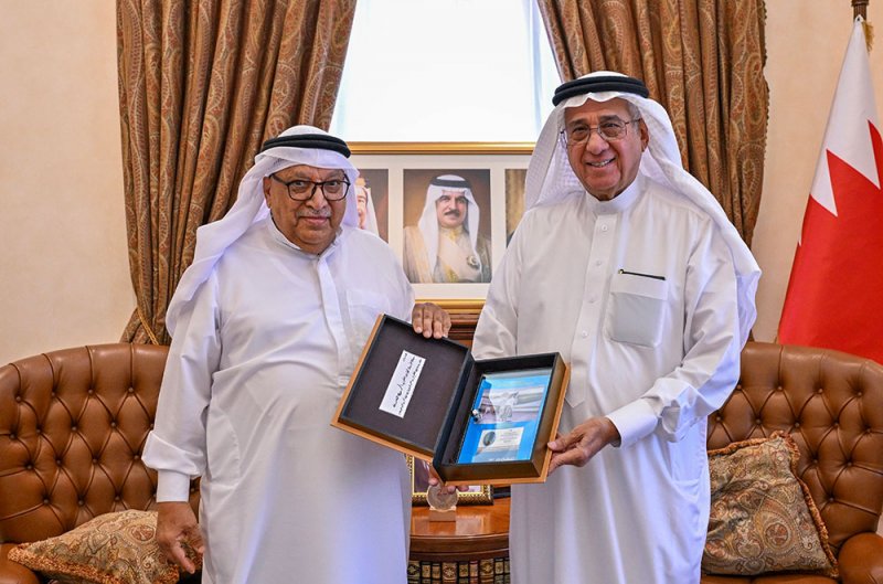 مستشار جلالة الملك لشؤون الاعلام يستقبل الكاتب أحمد السيد