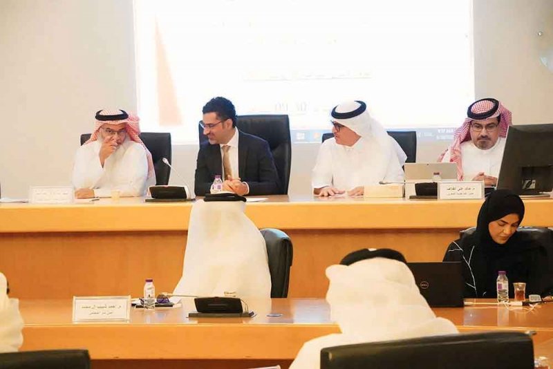 المبارك يشارك في الجلسة الختامية لمجلس بلدية المحرق
