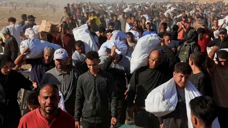إسرائيل تستهدف منتظري المساعدات في خان يونس.. ومقتل 13