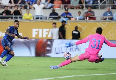الهلال يلخبط إعدادات "الحاسوب الخارق".. و"أوبتا" تتراجع