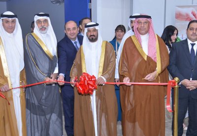 وكيل “العمل” يفتتح فعالية “يوم المهن” بالجامعة الخليجية