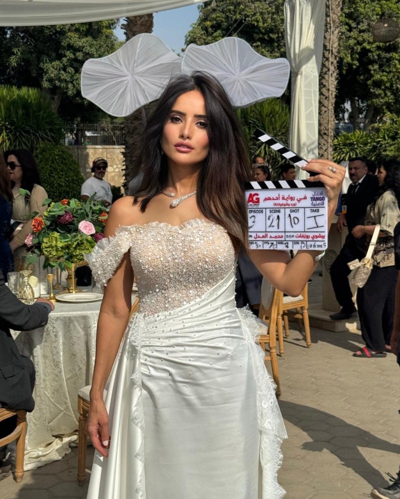زينة و4 أعمال دفعة واحدة بين الدراما الإنسانية والكوميديا