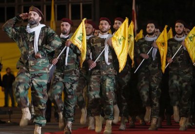 حزب الله يرفض وضع جدول زمني محدد لتسليم السلاح