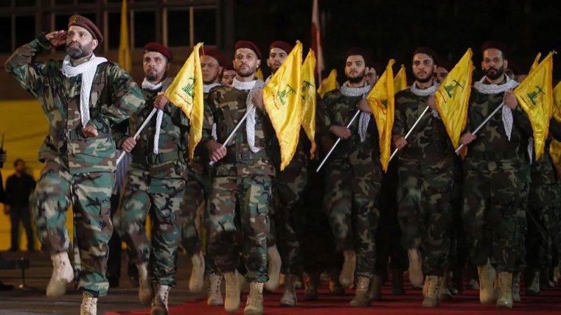 حزب الله يرفض وضع جدول زمني محدد لتسليم السلاح