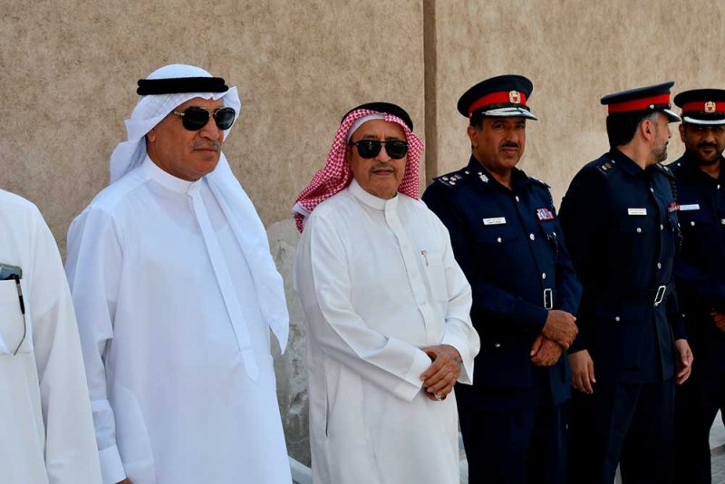 محافظ المحرق يؤكد على دور الخدمات الأمنية في تأمين وسلامة المشاركين وانجاح موسم عاشوراء