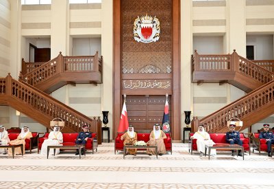 وزير الداخلية: الأداء المهني المتميز لرجال الأمن ساهم في نجاح موسم عاشوراء