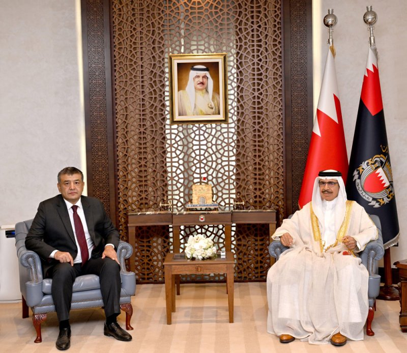 وزير الداخلية يبحث برامج التعاون الأمني مع سفير أوزبكستان لدى البحرين