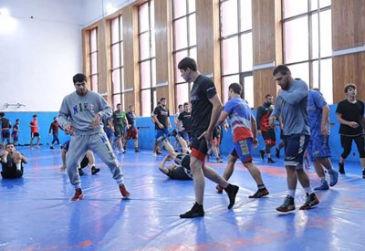 منتخب المصارعة يشارك في بطولة سلسلة التصنيف بـ"هنغاريا"