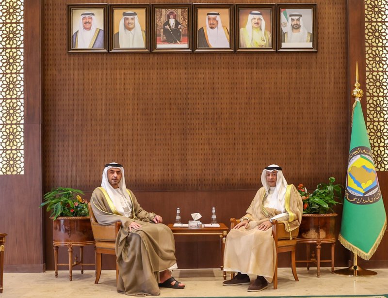 البديوي يستقبل سفير الإمارات لدى السعودية بمناسبة انتهاء عمله