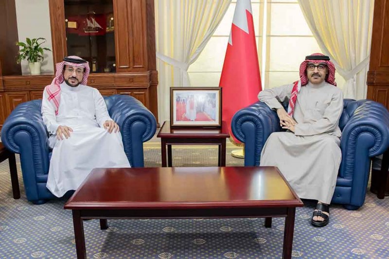 وزير التربية والتعليم يعتمد قرارًا بتعيين الدكتور حمد العبدالله عميدًا لكلية عبدالله بن خالد للدراسات الإسلامية