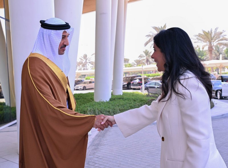 وزير المواصلات يبحث تفعيل الاتفاقيات في الموانئ والنقل البحري والبري مع الكويت
