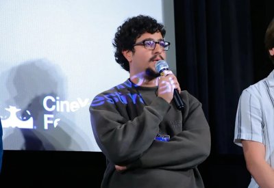 زيد ساتر يسجل لحظة تاريخية للسينما البحرينية في أميركا