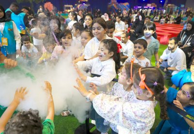 جولة “البلاد” بمهرجان صيف البحرين للألعاب: فرح الأطفال لا يحتاج ترجمة