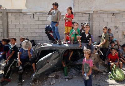 مقتل 93 فلسطينياً ينتظرون المساعدات في غزة بنيران إسرائيلية