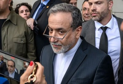 استئناف المحادثات النووية بين طهران والقوى الأوروبية الجمعة في إسطنبول