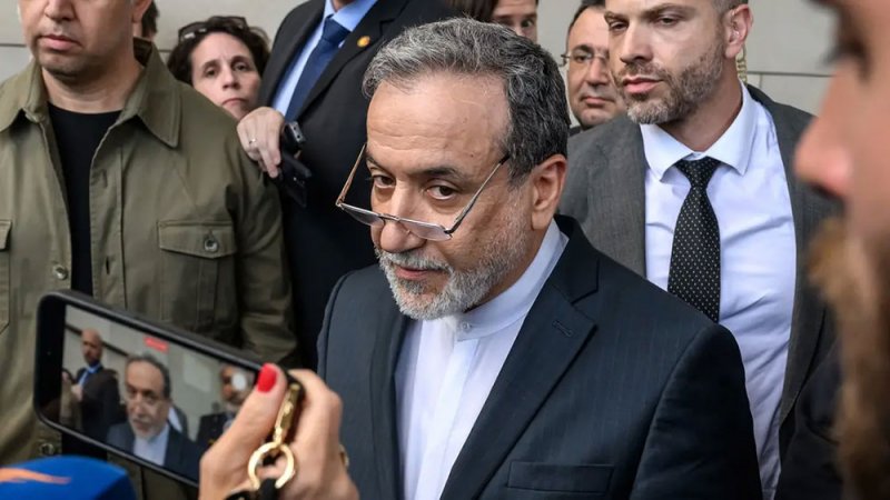 استئناف المحادثات النووية بين طهران والقوى الأوروبية الجمعة في إسطنبول