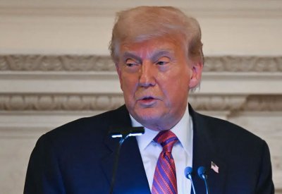البيت الأبيض: ترامب فوجئ بالغارات الإسرائيلية على سوريا
