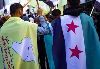 لقاء يكشف موقف الأكراد الأقوى.. ماذا منحهم نزيف السويداء؟