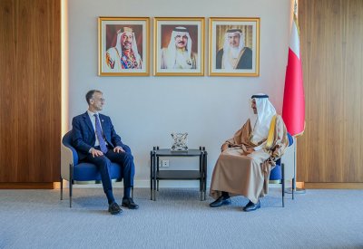 وزير المواصلات والاتصالات يستقبل سفير الولايات المتحدة الأميركية لدى مملكة البحرين